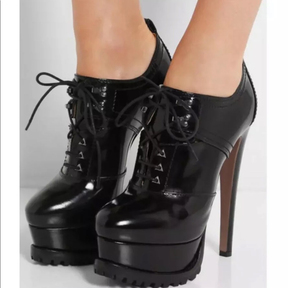 Alaia Lace-Up Booties 39.5